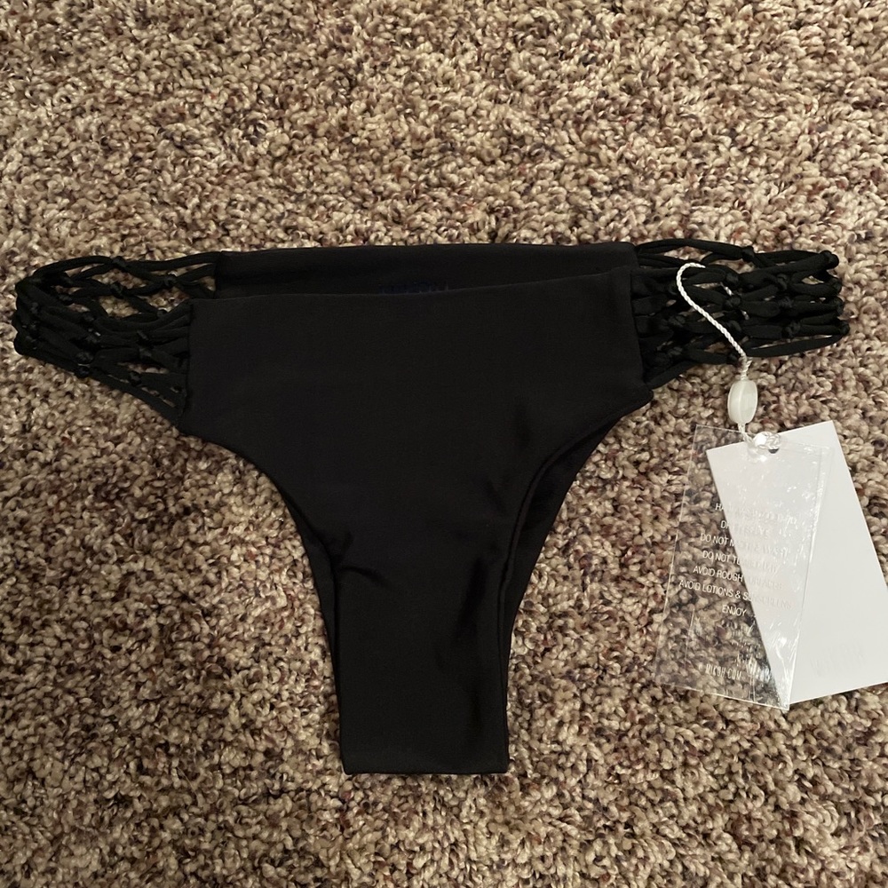 Mikoh black bikini bottoms size medium